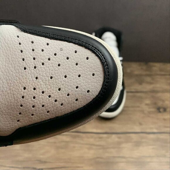 AMIRI Skeleton High Skel top Black And White Unisex Sneakers - Picture 10 of 14